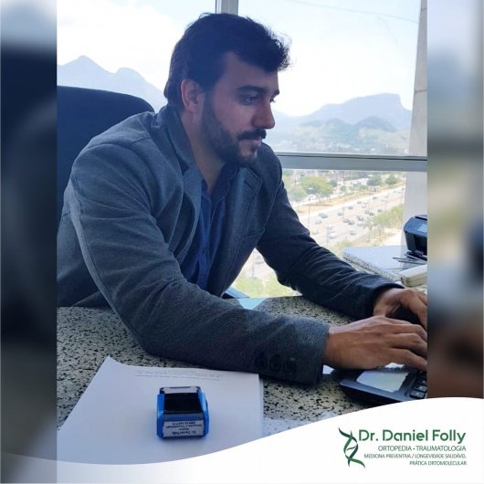 Dr. Daniel Folly