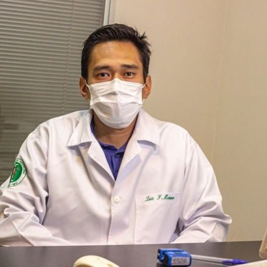 Dr. Luis Fernando Momma