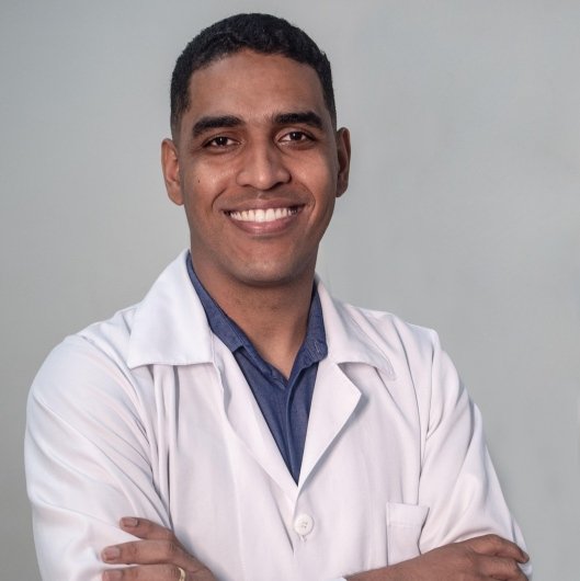 Dr. Roger Lopes Batista