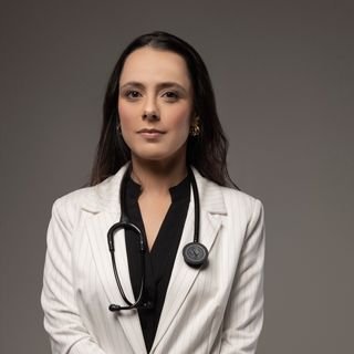 Dra. Aline Silva Bueno