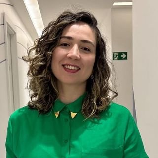 Dra. Bianca Ganzarolli De Souza Dos Santos Oliveira