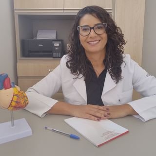 Dra. Edianna Lucia Godinho Soares