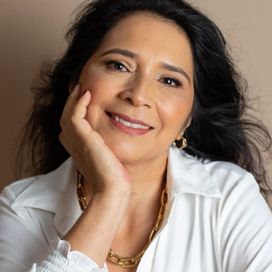 Dra. Francileide Martins