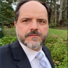 Dr. Andre Lopes Salazar