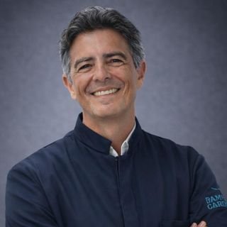 Dr. Hugo Robertson