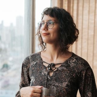Prof. Ana Carolina Borges de Lacerda