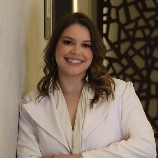 Dra. Giovanna Araújo Nunes de Sousa