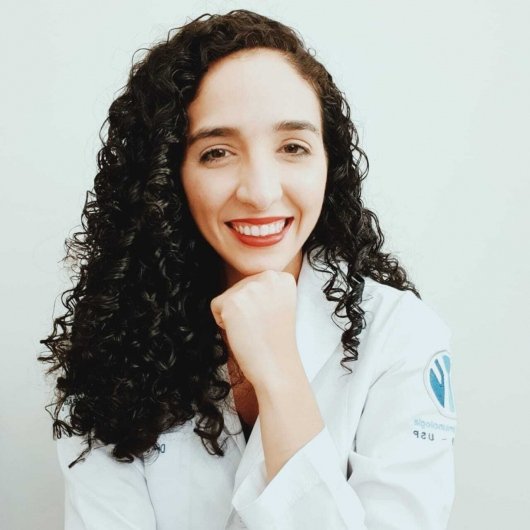 Dra. Camila Maria Viana Batista