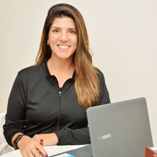Flávia Parente