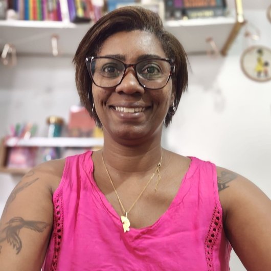 Prof. Vania dos Santos Menezes