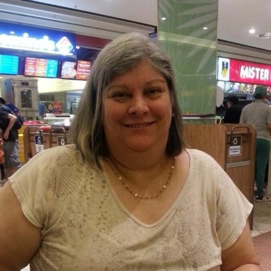 Dra. Flavia Fernandes