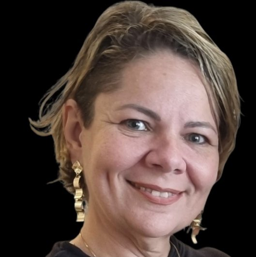 Prof. Andréa Novais