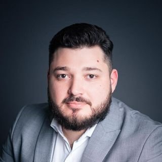 Dr. Lucas Nobre Destro