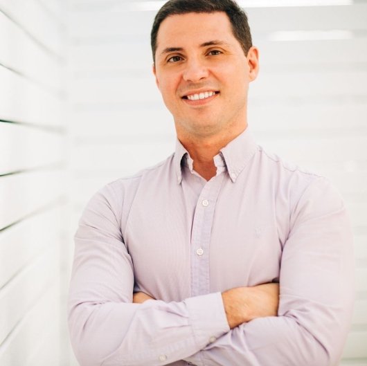 Dr. Rodrigo Cesar Schiocchet Da Costa