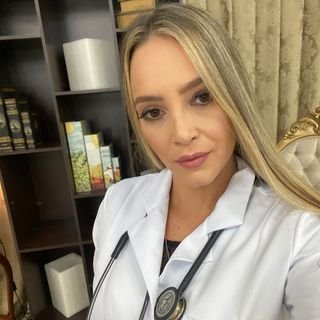 Dra. Bruna Alves Martins