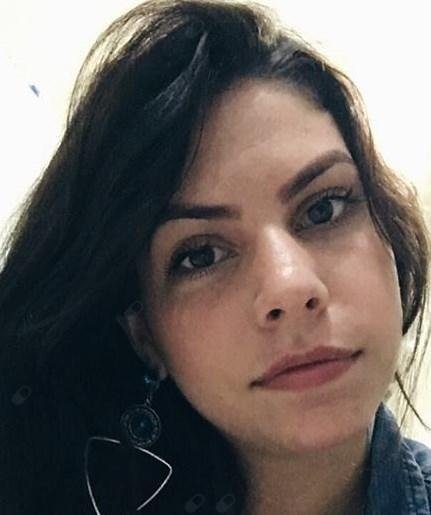 Larissa Urbano de Carvalho