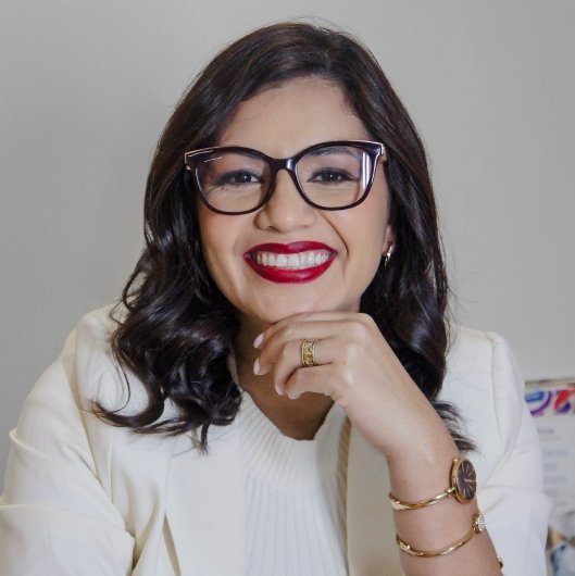 Dra. Danielle Carneiro da Silva
