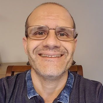 Dr. Leonardo Aurélio Oliveira Teixeira