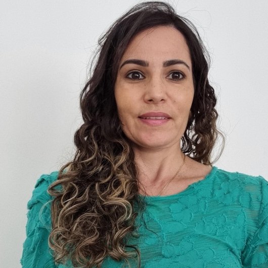Eveline de Pontes Cruz Garnês