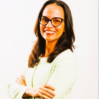 Dra. Ana Karyne Moura