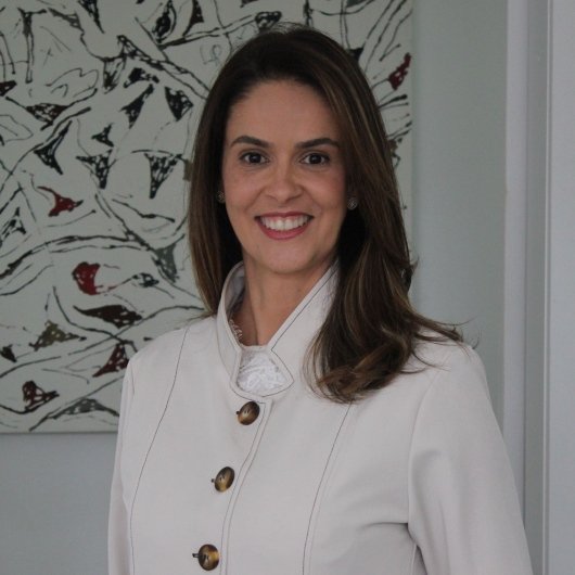 Dra. Ana Paula Prates Macedo
