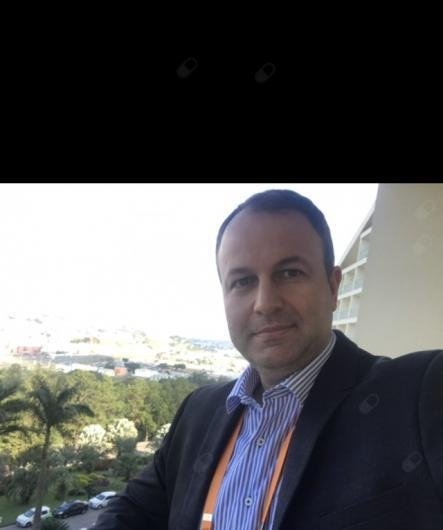 Dr. Marcelo Crivilatti