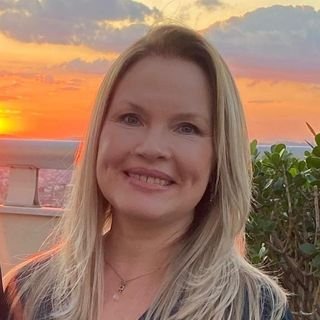 Dra. Geórgia Ribeiro