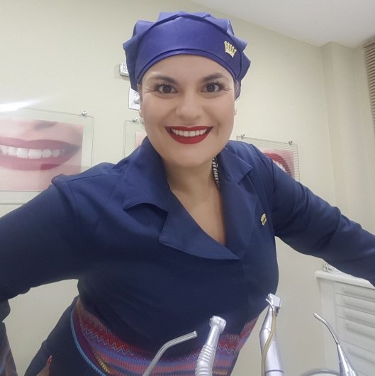 Dra. Caroline Cerino Barbosa