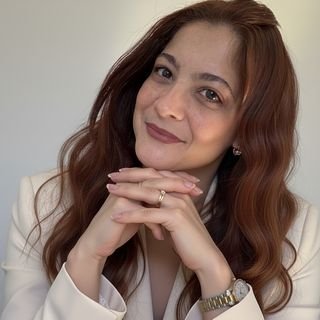Dra. Aline Milene Borges