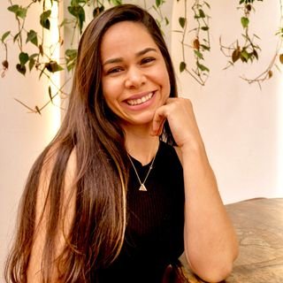 Dra. Tainã Souza