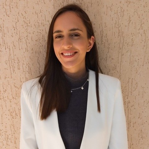 Ana Beatriz de Oliveira Andrade