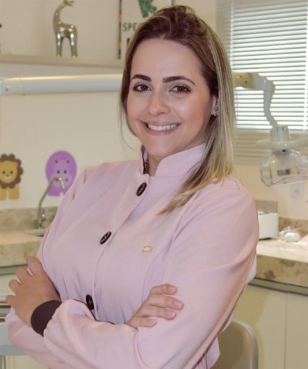 Dra. Sofia Vasconcelos Carneiro