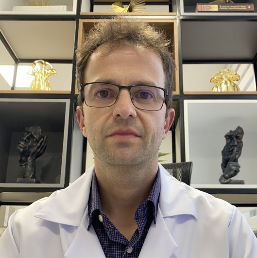 Dr. Rafael Nunes Goulart