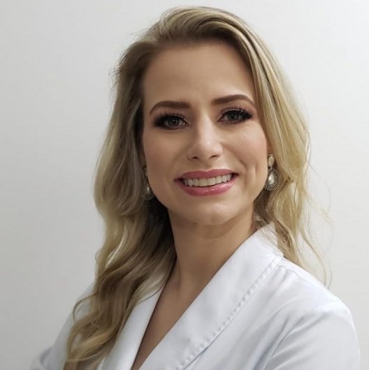 Dra. Gláucia Reis Torrens