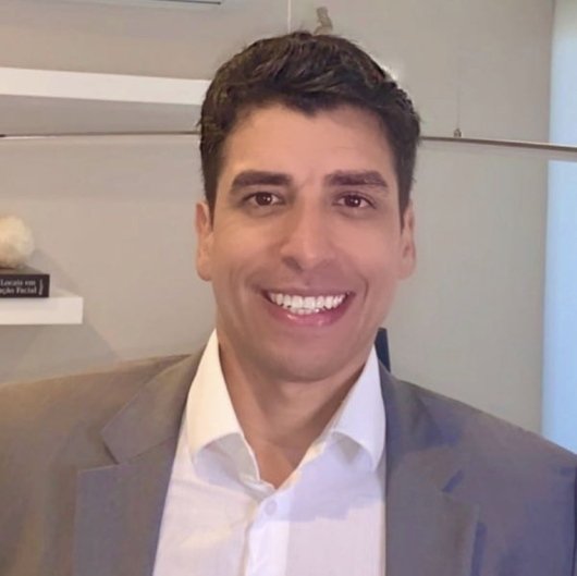 Dr. Rodolfo Oliveira
