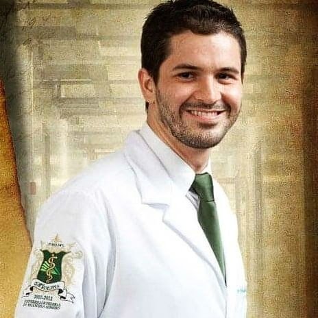 Dr. Fernando Calistro