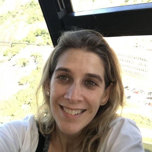 Dra. Fernanda Niskier Cukier