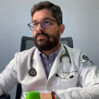 Dr. Miguel Estaregui