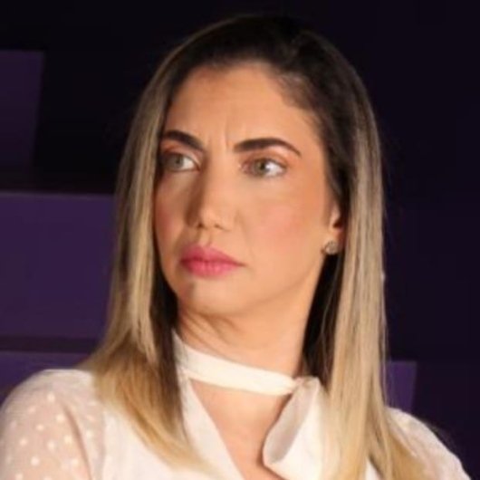 Dra. Kelly Gloria Nascimento Oliveira