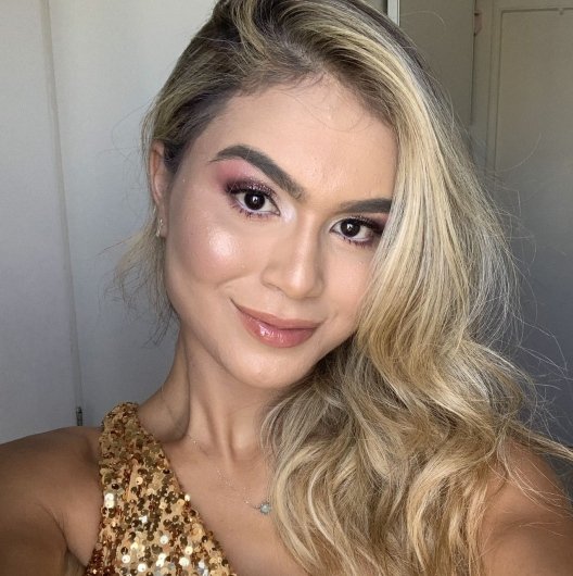 Dra. Emily Pontes