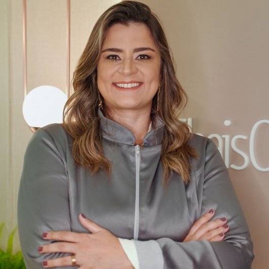 Dra. Thais Lima Cherulli