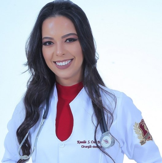 Dra. Kamila Cruz