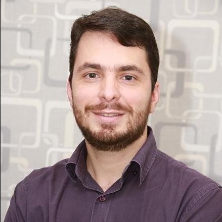 Dr. Thiago Pauluzi Justino