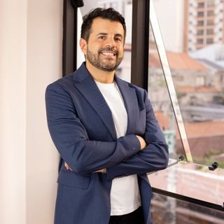 Dr. André Prado