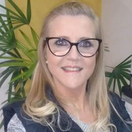 Dra. Carla Susane Geyger