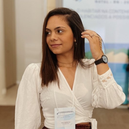 Laura Santa Cruz