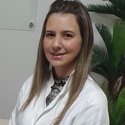 Dra. Paula Ribeiro Alberto