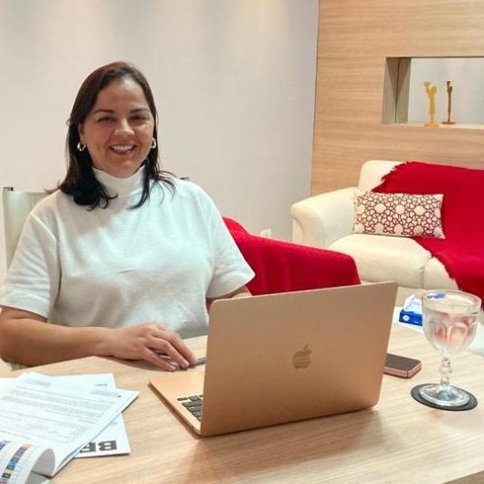 Cinthya Selma de Holanda Barbosa Soares Araújo