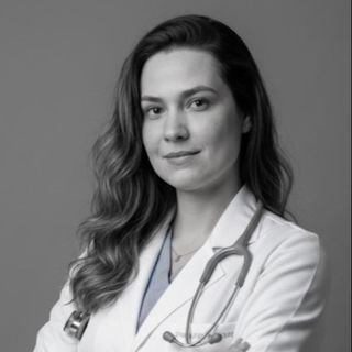 Dra. Camila Moreira Guimarães
