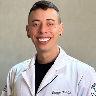 Dr. Rodrigo Oliveira